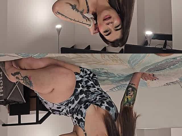 My Stepsister's Best Slut Friend Wants to Share a Bed with Me