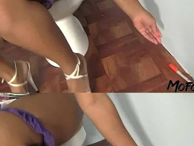MOFOZO.com - Ebony 1st-Timer Enjoys Sucking Dong Throughout A Gap