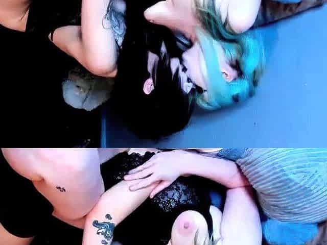 cute blonde amateur webcam teen showing