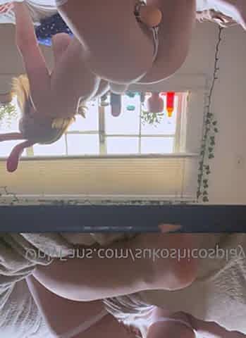 Sexy hottie Anetta Keys enjoys a solo toy masturbation