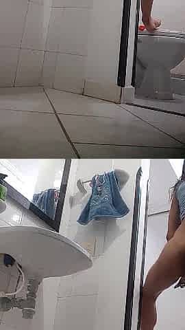 I make hawt movie scene in the shower.