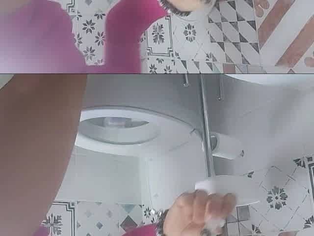 Toilet and Very Wet Pee: My Passion