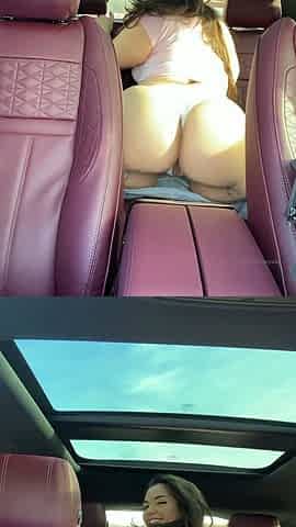 amateur raintree03 flashing ass on live webcam