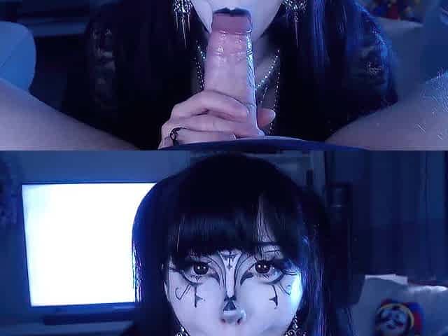 Emo mamma Step Sister twerks her large butt for me