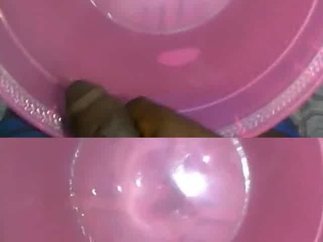 FREAKY N NASTY CHAP PISSING ????????????????????????