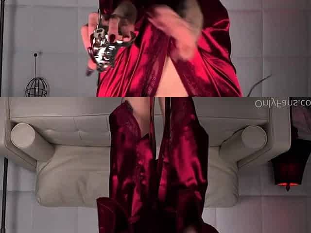 Brunette Solo Webcam Masturbation