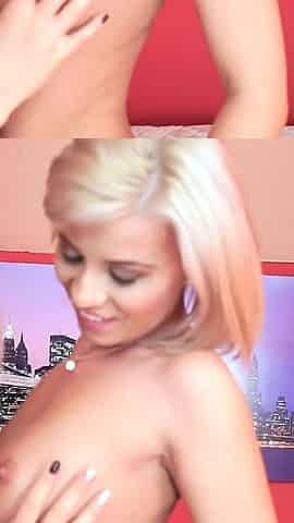 21 SEXTREME - Blonde Hotties Helena Valentine & Vicky Love Go Wrist Deep