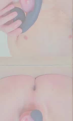 Femboy cum handsfree after teasing his caged clitty with vibro