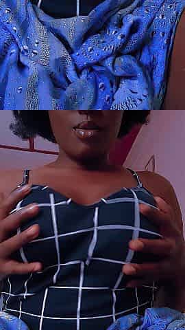 Hawt natural breasts