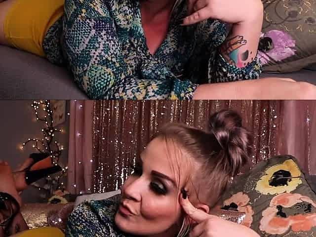 Horny Webcam Babe Solo Masturbation