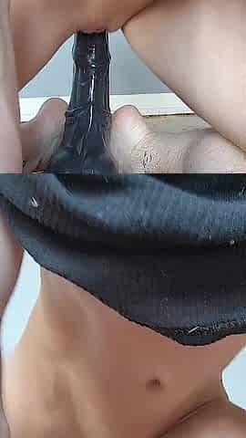 Stretching my FtM Snatch On A Biggest Toy