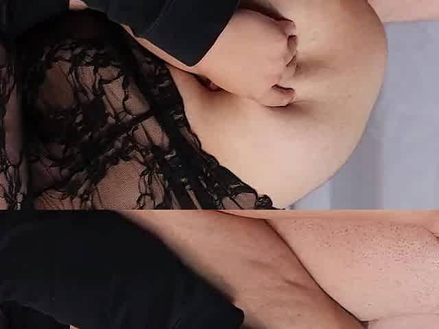 Nice-looking corpulent woman, I'd cum inside her.