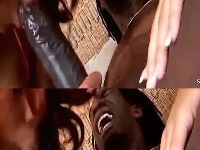 Dude with a BBC Screws 2 Lustful Black MILFs in a FFM 3some