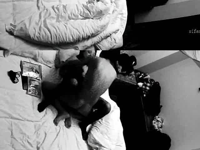 Horny fat arab housewife fingered on amateur hidden cam