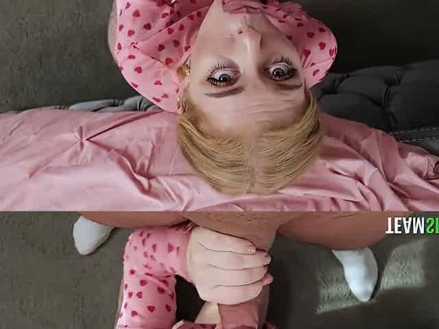 Joshua Lewis And Penelope Snaps - Cute Teen 18+ Penelope Snap Gets Fucked Through The Hole In Her Panties
