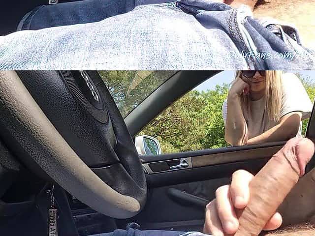 I take out my penis in a car near beach area, this unknown gal is shocked !!!