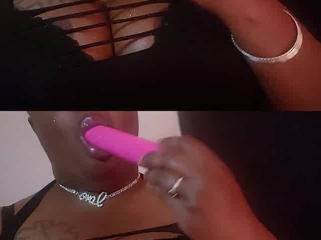 Solo toying