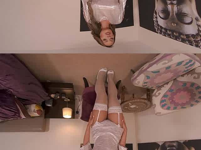Frankie L - Splendid in Stockings