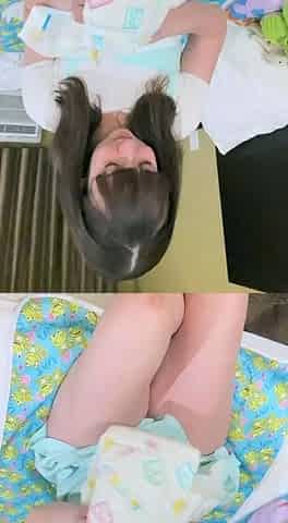 Hot amateur webcam teen masturbates for their fans