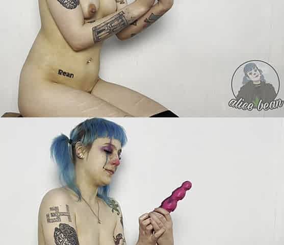 Clown Rates Toys