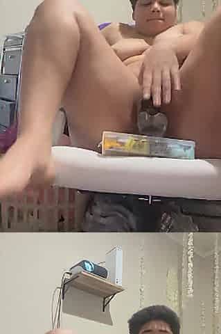 Thick man riding her vibrator