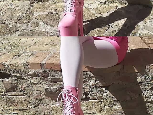 Laura on Heels amateur 2021 outdoor pink outfit, wearing 8 inches platform ankle boots