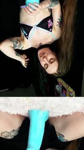 Hot amateur webcam teen masturbates for their fans