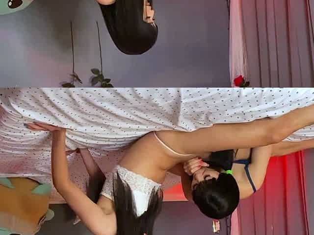 Ass licking amateur teen lesbians