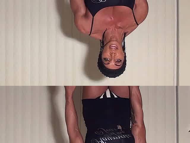 Shoulders Home Workout by Latia Del Riviero IFBB Pro Bodybuilder and Fitness Athlete