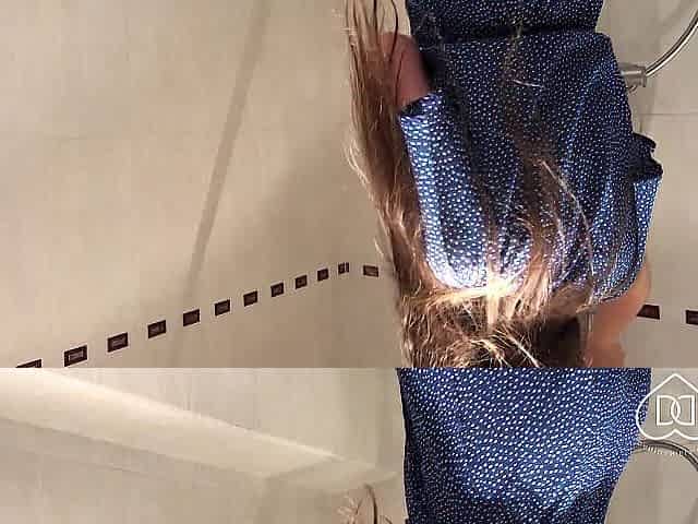 Dani Daniels . c o m - shower enjoyment