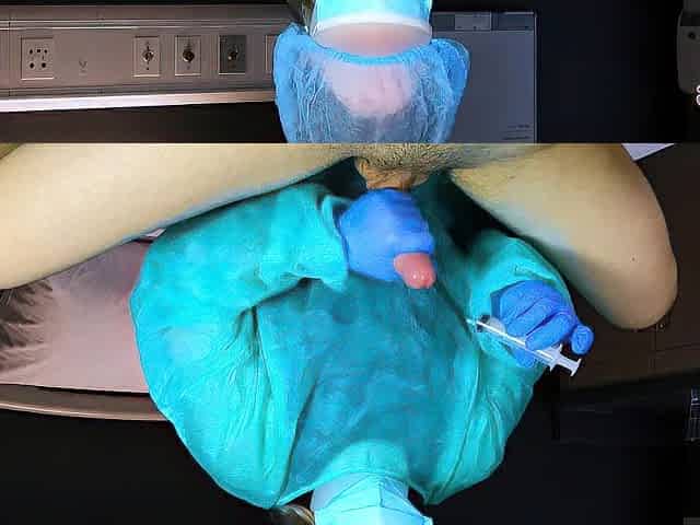 The Doctor Took the Patient's Sperm Example in Hospital