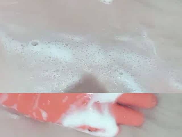 Hot amateur shakes her big boobs