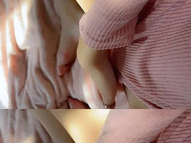 Amateur young teen solo masturbation on her livingroom