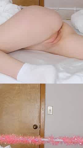 Finger Masturbation and Peeing in Bed