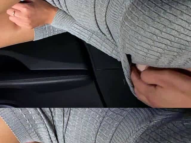 Passion russian couple car blowjob in mercedes benz in