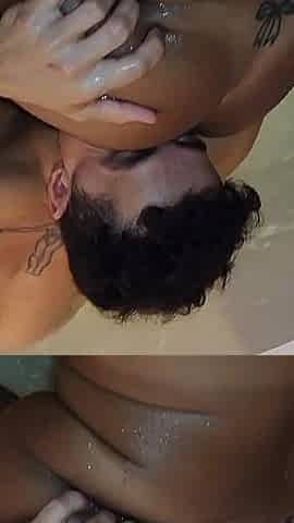 I Took Naughty Kel to Give It to Her Friend in the Motel Bathtub While I Filmed