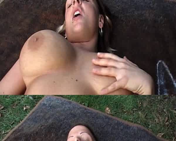 Sexy Teen Fingering Wet Pussy and Vibrator