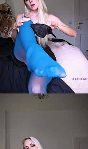 Amateur porn Gives Us Some Foot Fetish Aurora