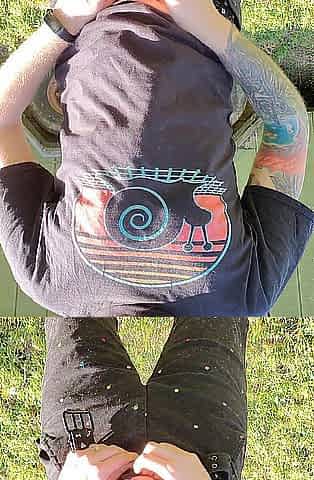 FTM standing urinate outdoors