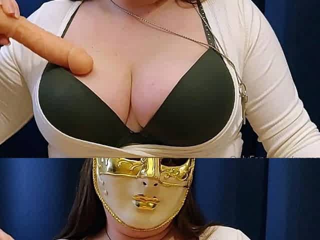 Hot amateur shakes her big boobs