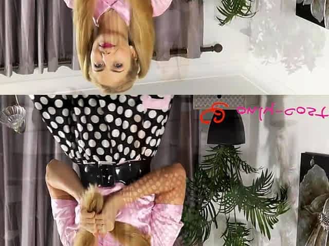 Amateur Blonde Teen Plays Solo with Toy Webcam Porn