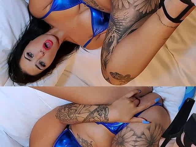 Big boob brunette masturbates on webcam