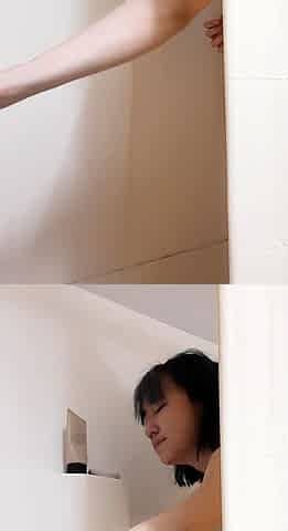 Asian amateur fucked in her hairy Japanese pussy