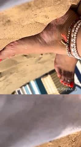 Flexible foot fetish masturbating with feet and hands