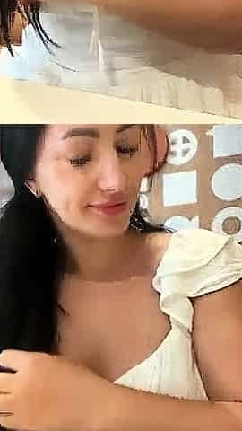 Hot amateur webcam teen masturbates for their fans