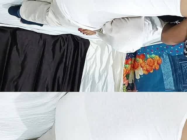 Desi Bhabhi Land Ki Bukhi Hai