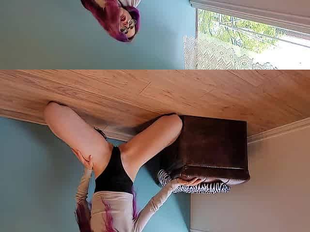 Nerdy Faery Grinding, Fingering, Pissing