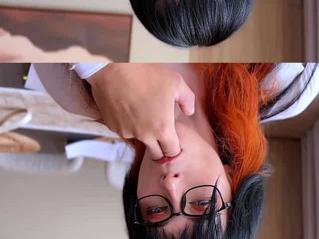 Secretary Sweetie Fox Gets Fucked By Her Boss at Workplace