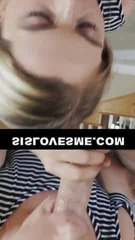 Fat ass stepsis Niki Snow is too horny to resist stepbro