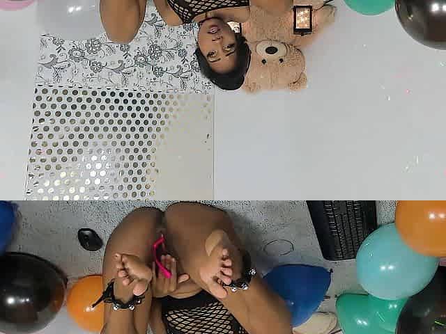 Fascinating feet and delightful vagina